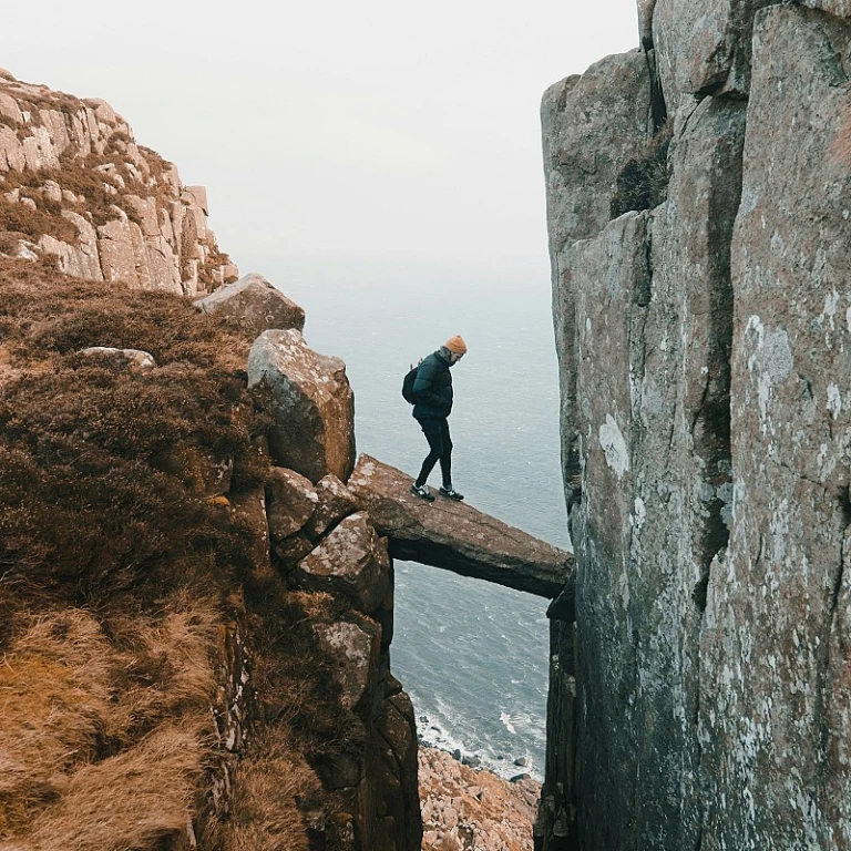 Explore the Wonders of Observation Point in Zion